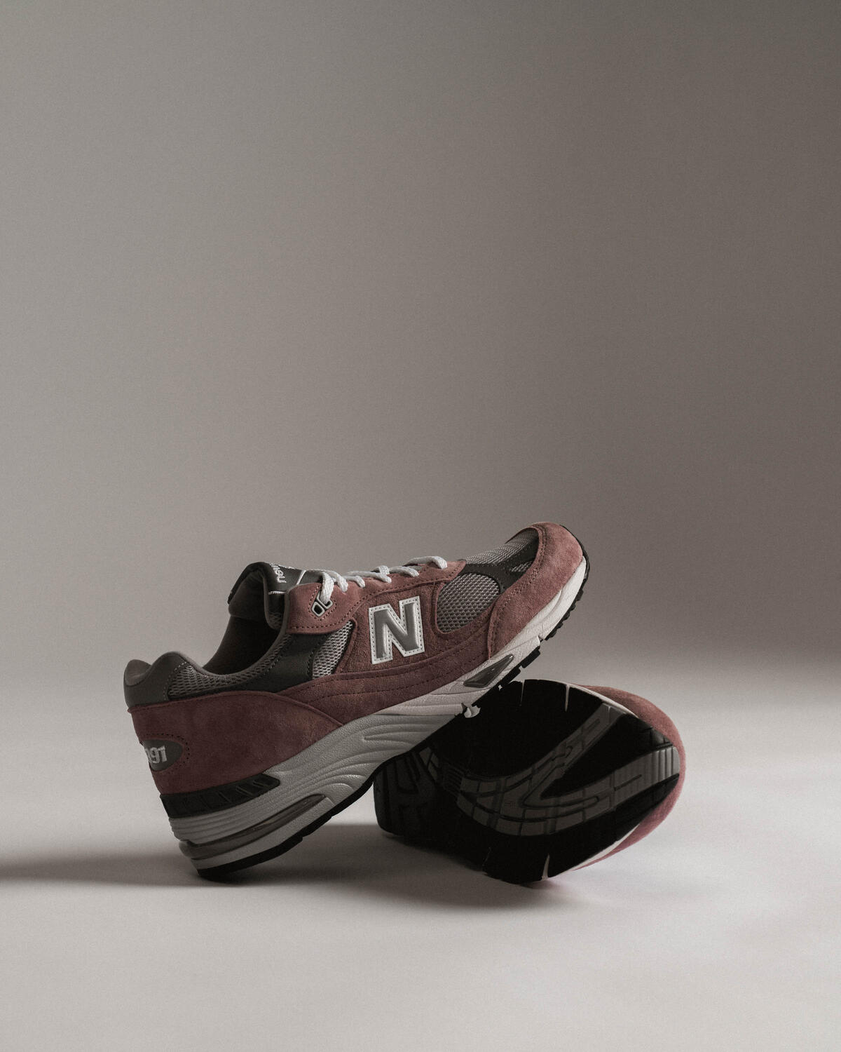 New balance 991 women's hotsell running shoes